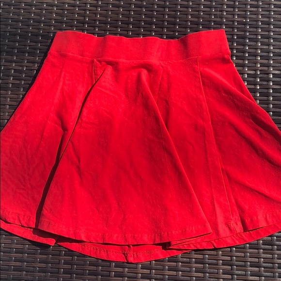 H&M Dresses & Skirts - Red flowy skirt, perfect for the warmer months!